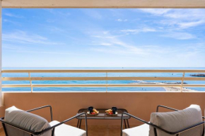 Beachfront and Unbeatable view Stella Maris with Pool by Costarentals - Ref 163